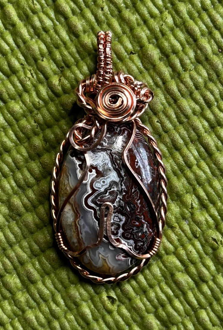 Wire-wrapped agate pendant